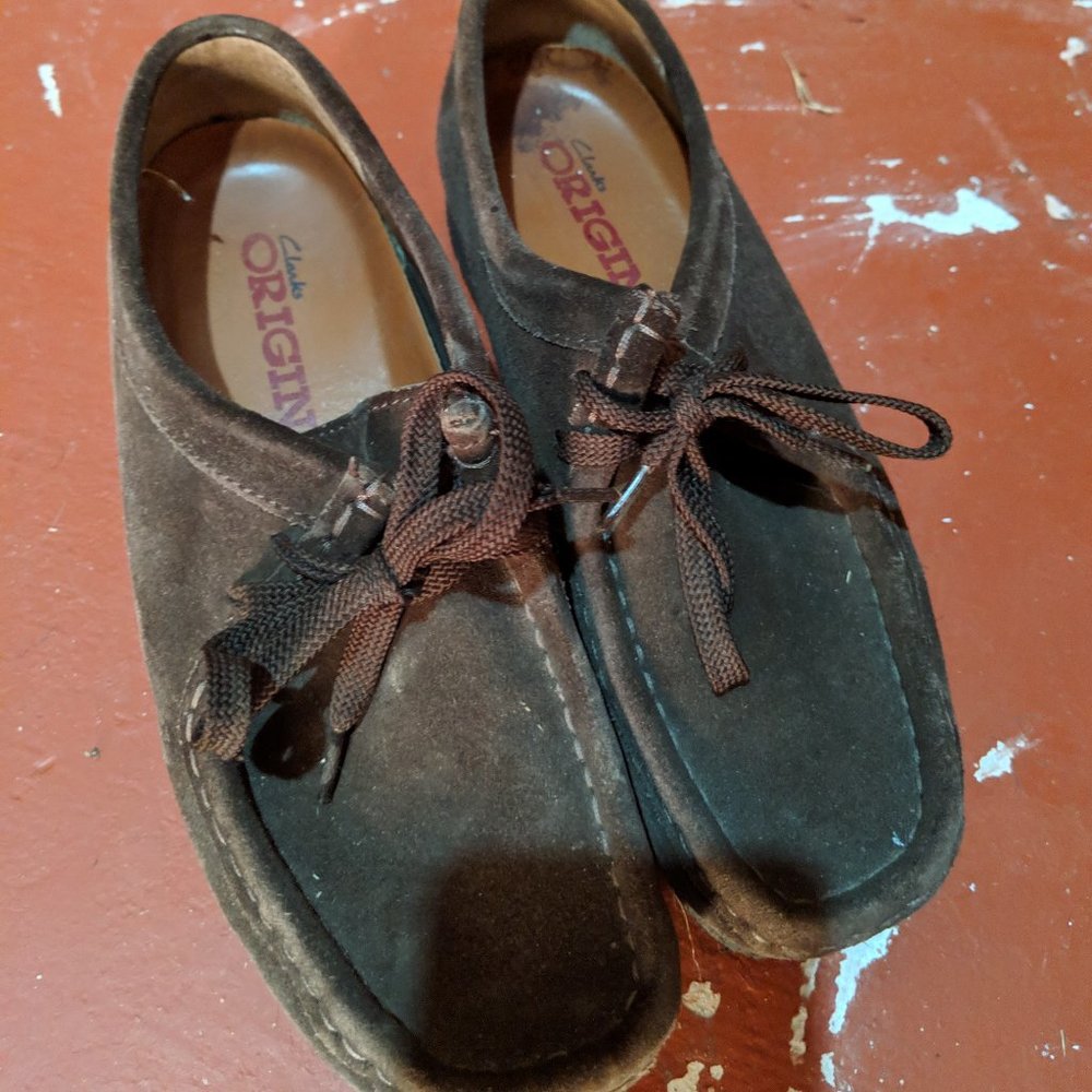 Clarks Wallabees boots size 7.5 Dark brown